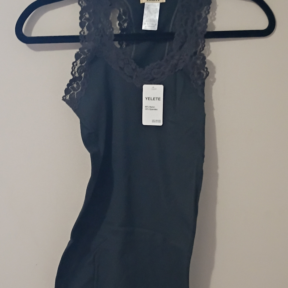 Yelete Women's Black Raceback Lace Tank Top